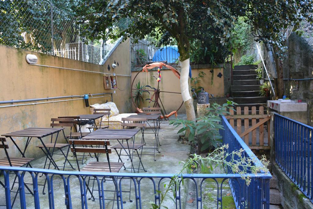 Alma Porto Hostel Exterior photo